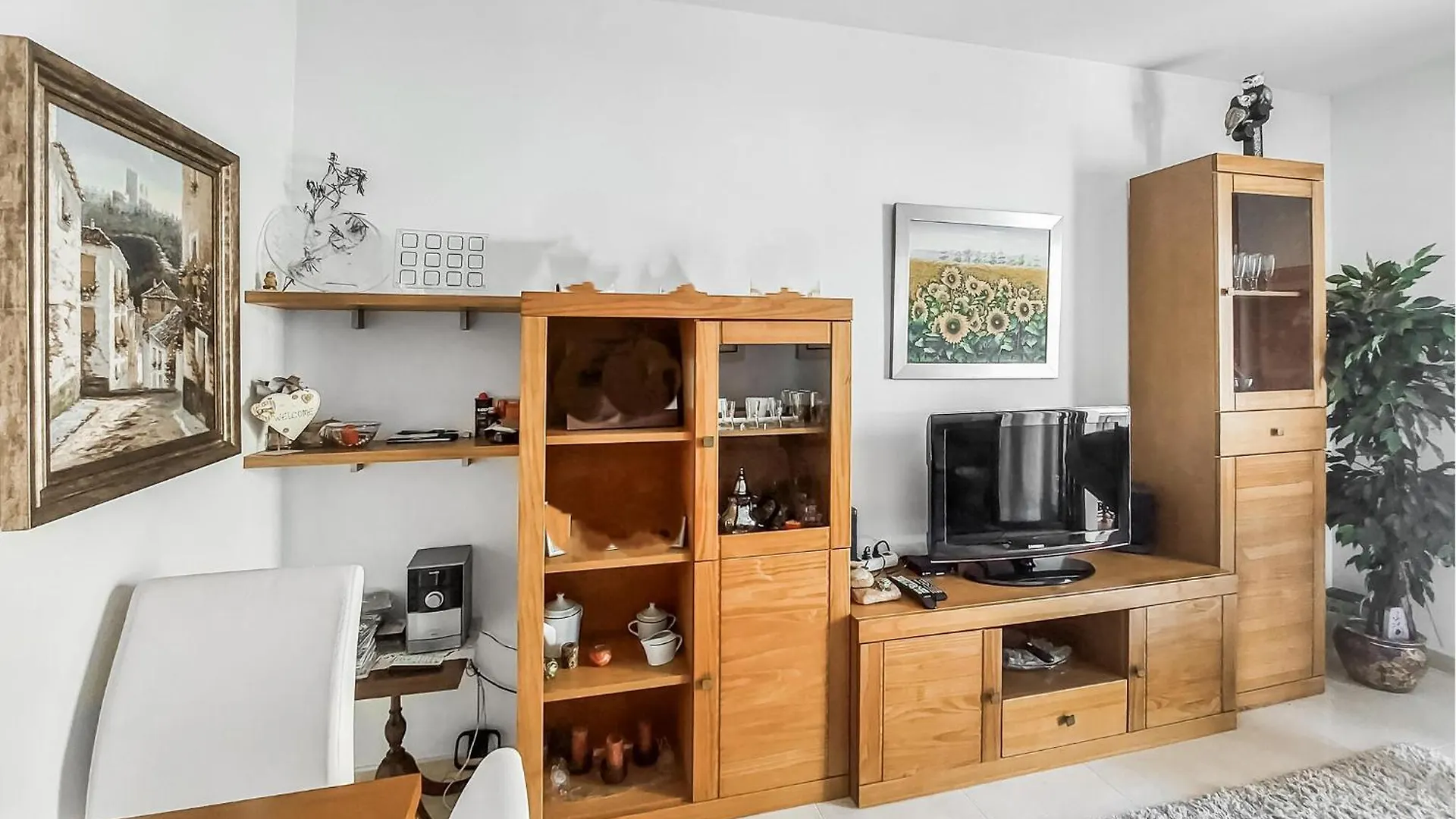 Stunning Apartment In Fuengirola With Kitchen